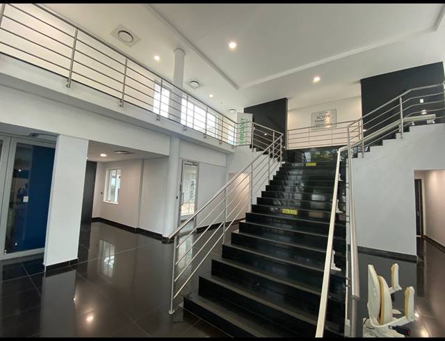 907M² OFFICE TO LET IN SANDTON CENTRAL